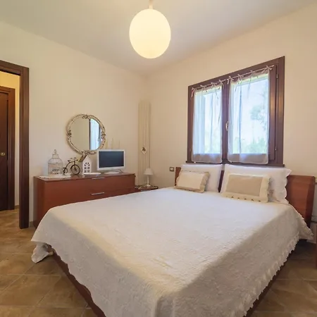 Villa Relax Tra I Mirti Casa Linari