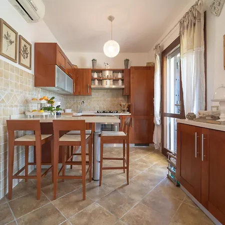 Relax Tra I Mirti Villa *